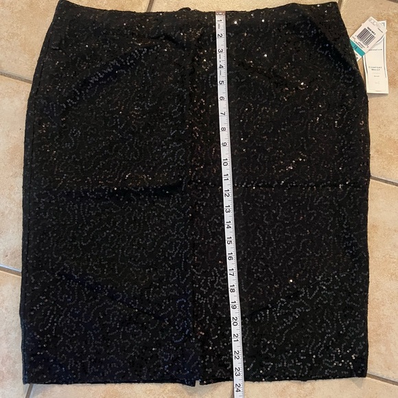 Charter Club Comfort Waist black sequin skirt size 16 NWT - Picture 2 of 4
